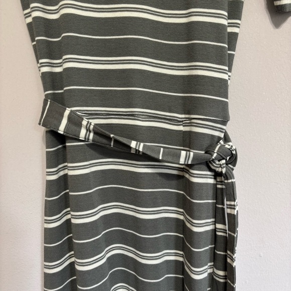 Club Monaco Gray Striped Midi Dress XS /TP - Picture 3 of 6